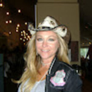 Meet your Posher, Candice